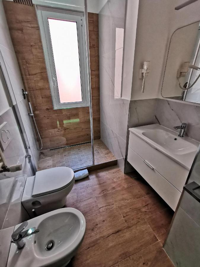 Il Mare Di Roma Deluxe Hotel Lido di Ostia Bagian luar foto