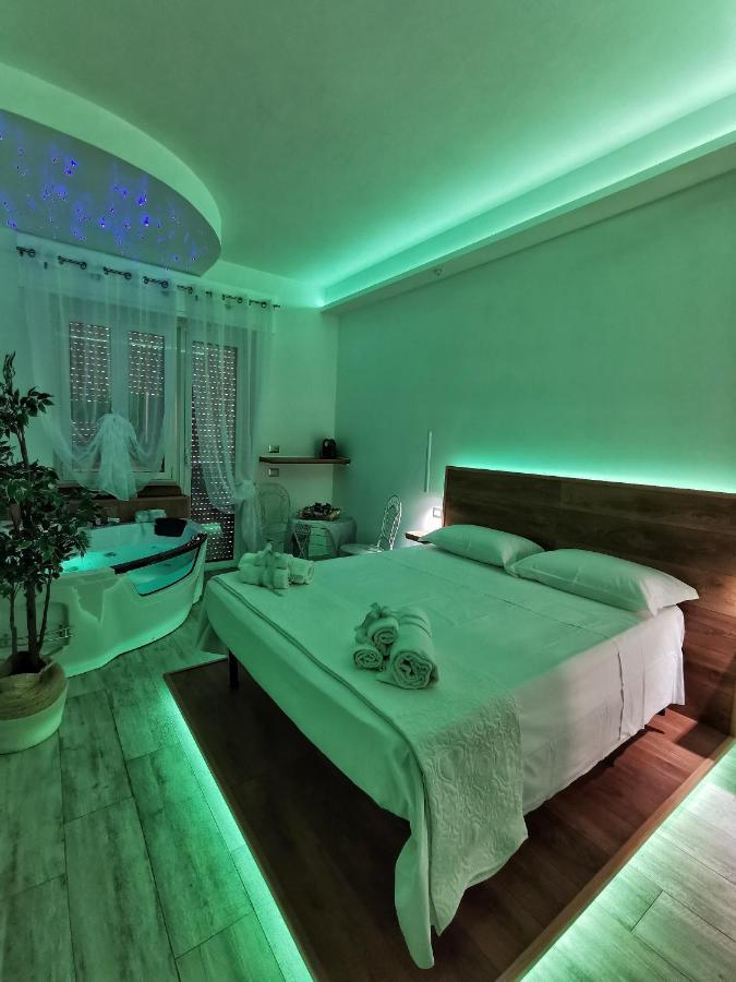 Il Mare Di Roma Deluxe Hotel Lido di Ostia Bagian luar foto