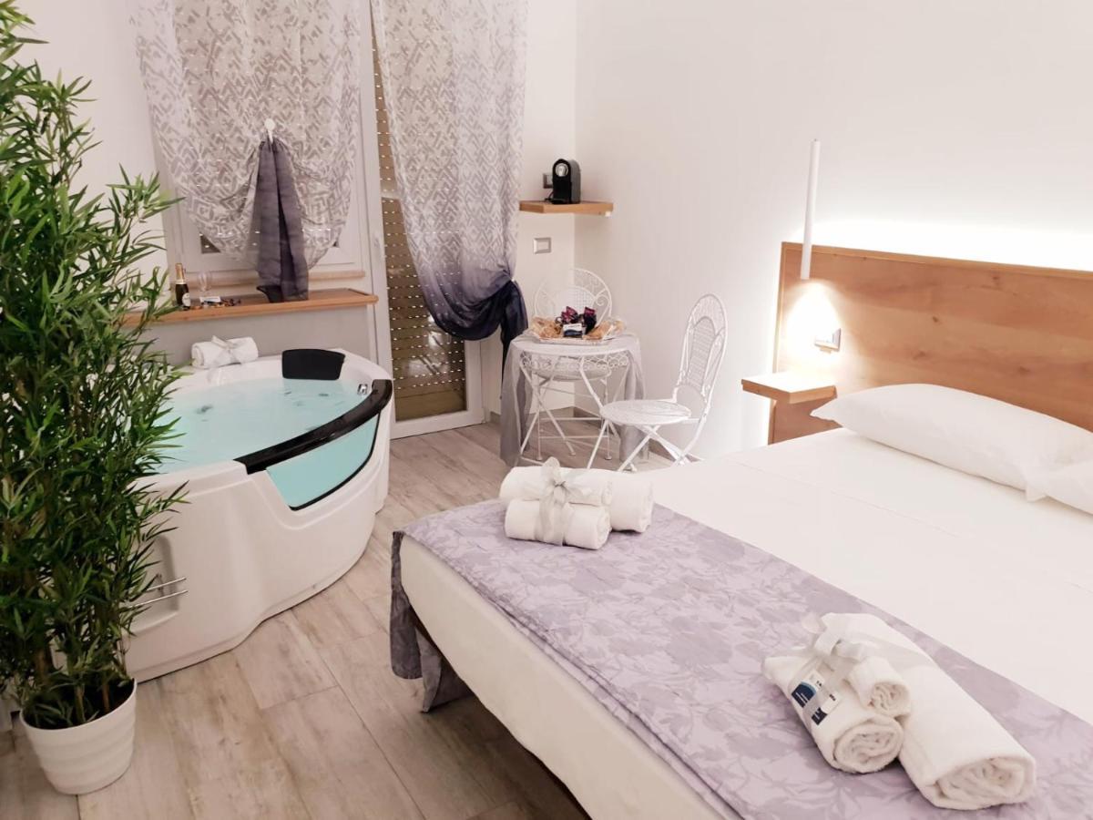 Il Mare Di Roma Deluxe Hotel Lido di Ostia Bagian luar foto